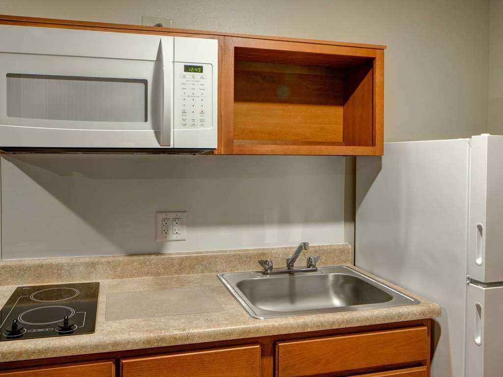 Woodspring Suites Savannah Garden City Habitación foto